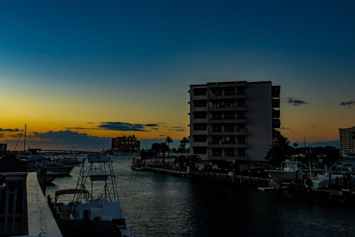 Canal Place 6 Harbor Views With Access To Boat Slip Дестин Экстерьер фото